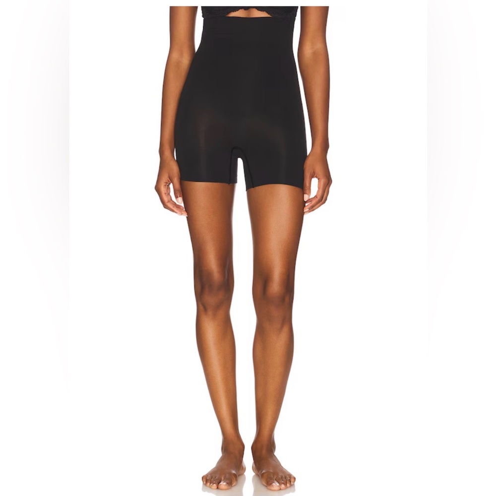 SPANX Women's Very Black High Waisted Shaper Shorts Size Medium